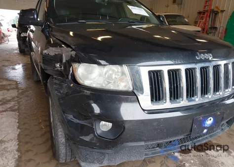 2011 Jeep Grand Cherokee Laredo z USA, uszkodzony, nr VIN 1J4RR4GG8BC641447